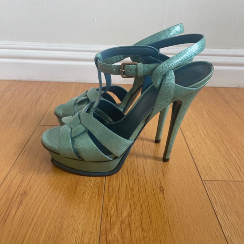 **Stunning Yves Saint Laurent Turquoise Blue Shoes - Size 37.5** - Picture 7 of 7